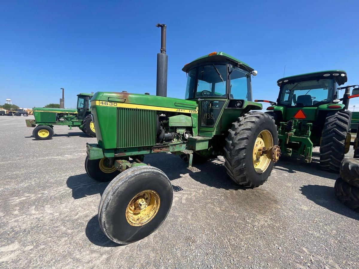 4630 JOHN DEERE TRACTOR, 2 WH.