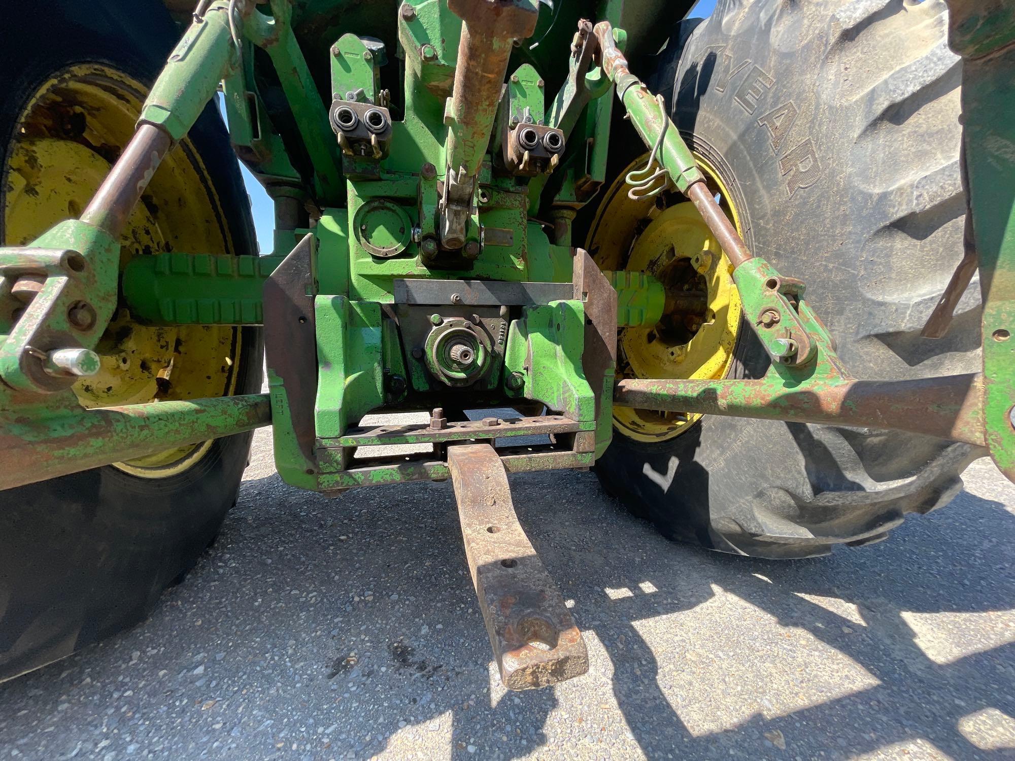 4630 JOHN DEERE TRACTOR, 2 WH.