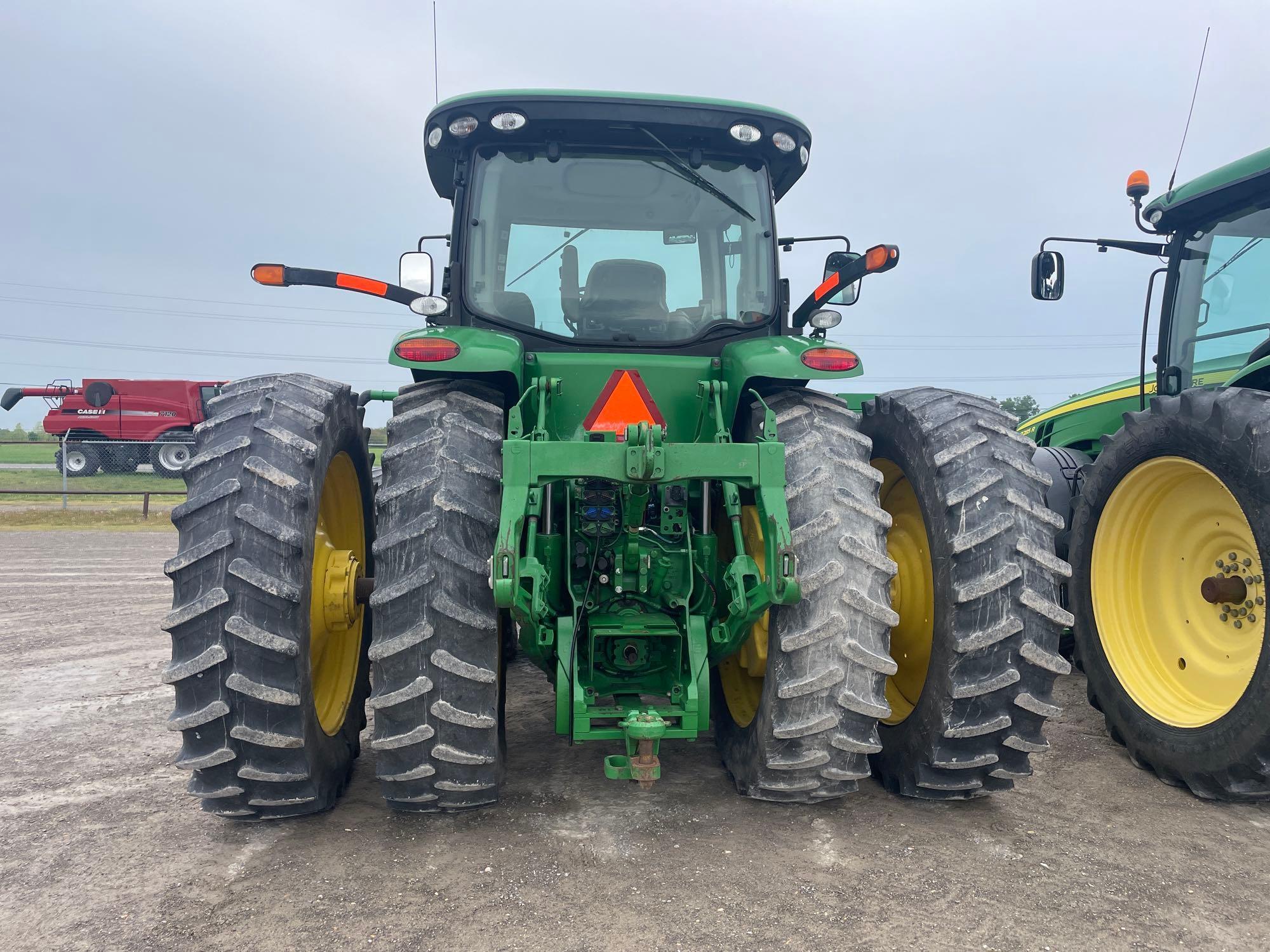 8285R JOHN DEERE TRACTOR, MFWD, 2012 YR.