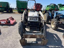 CT450 BOBCAT TRACTOR WITH 9TL LOADER