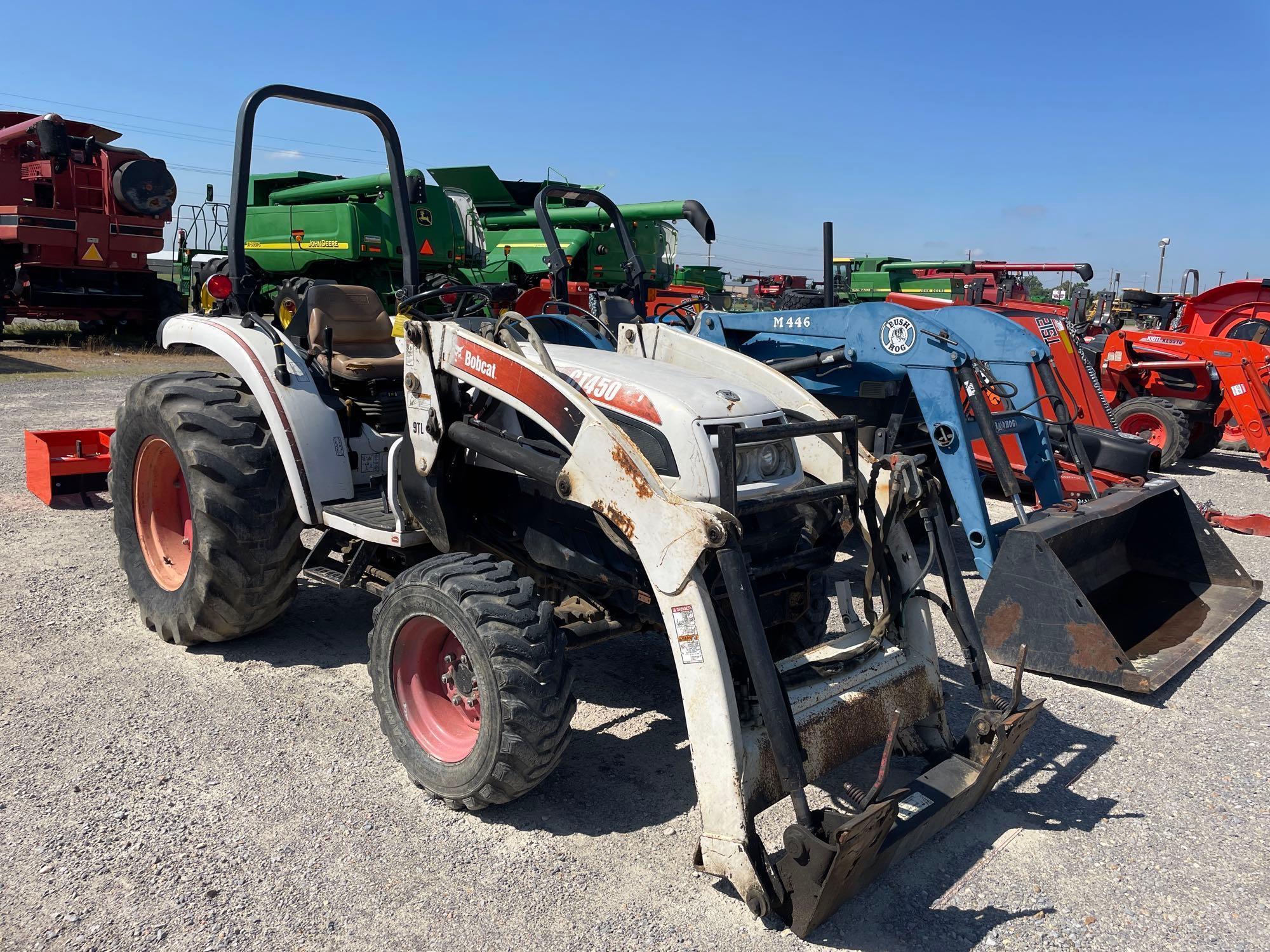 CT450 BOBCAT TRACTOR WITH 9TL LOADER