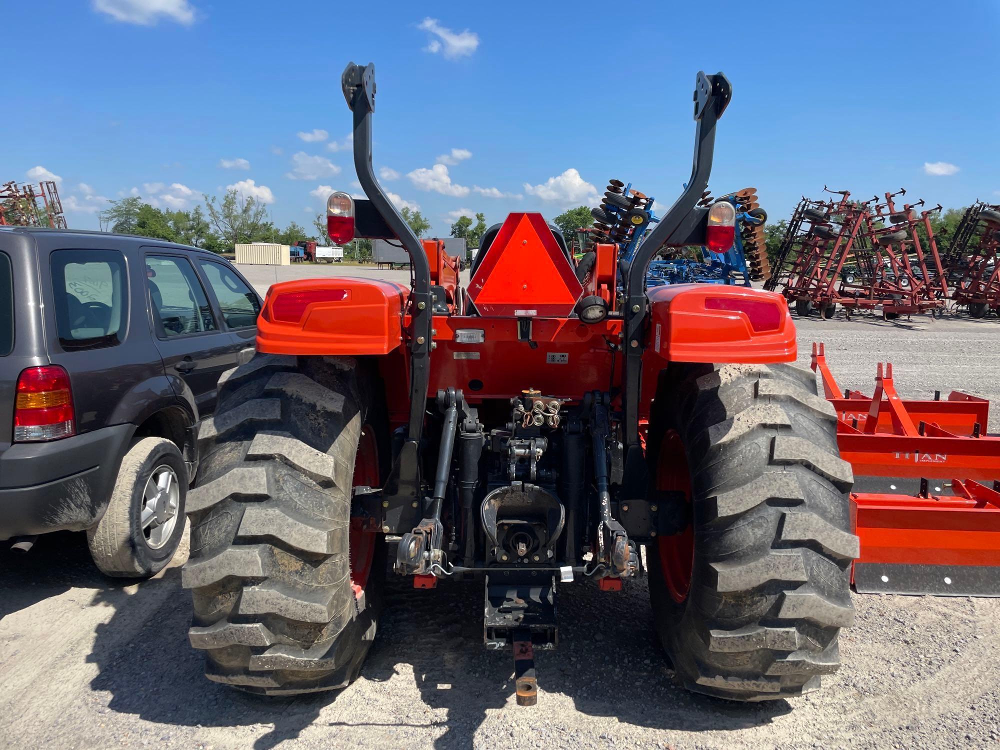 RX7320 KIOTI TRACTOR WITH KL7320 LOADER