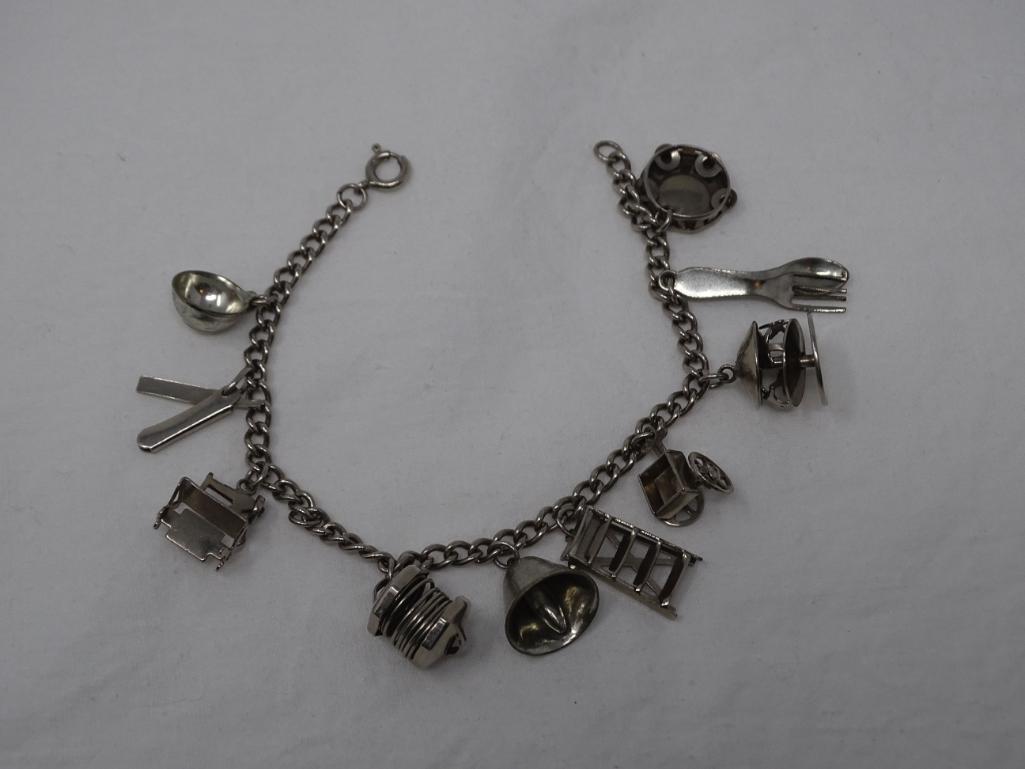 Charm bracelet