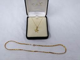 2 Gold necklaces