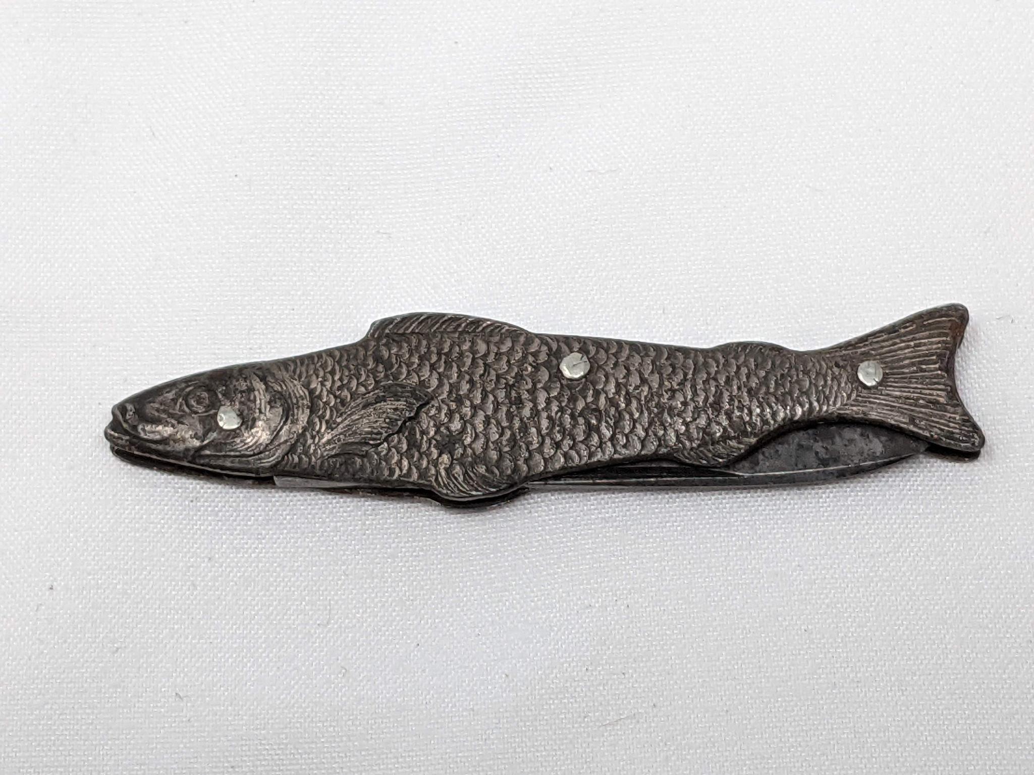 Novelty Fish Shaped Knife