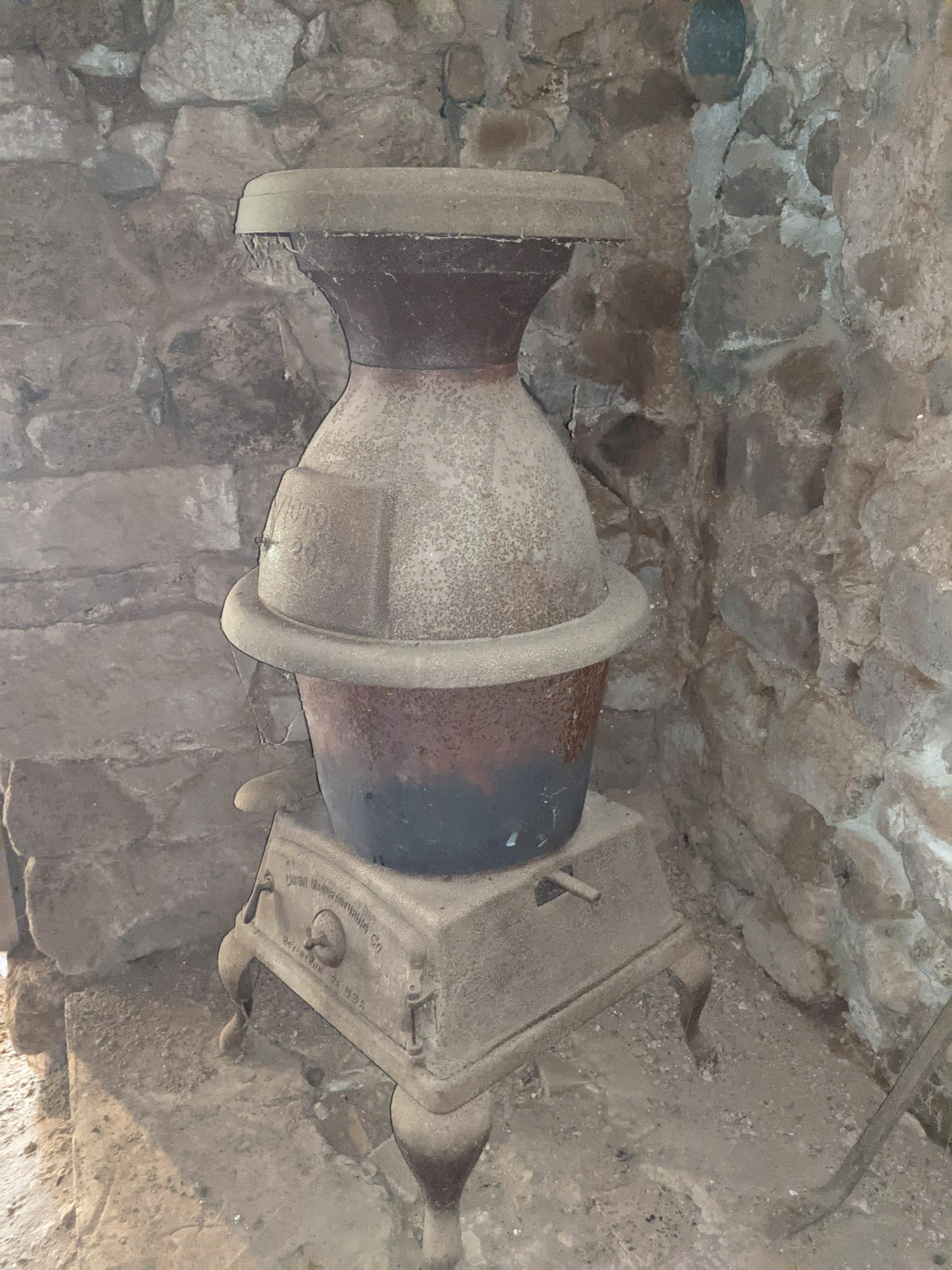 Union Mfg. Co. Boyertown PA Pot-Belly Stove