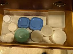 Contents of Kitchen Drawers