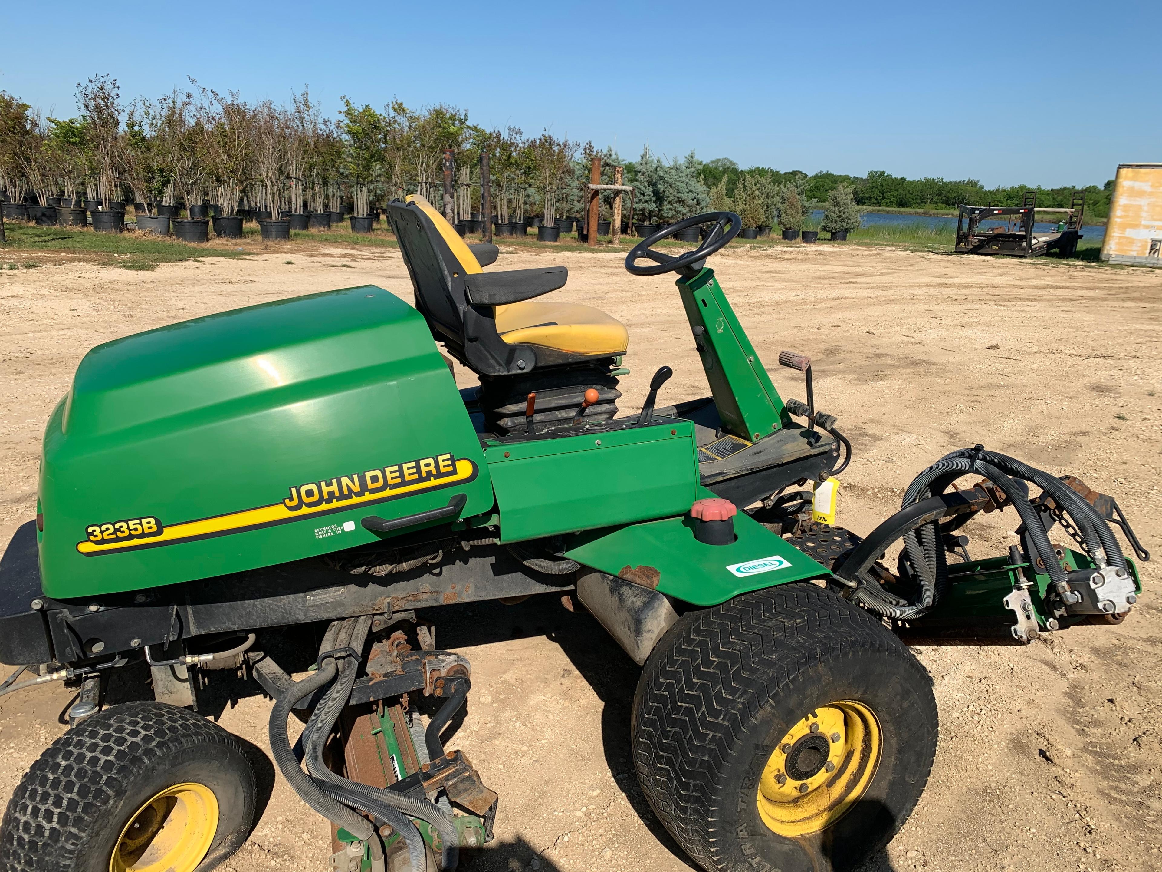 John Deere 3235B Reel Mower