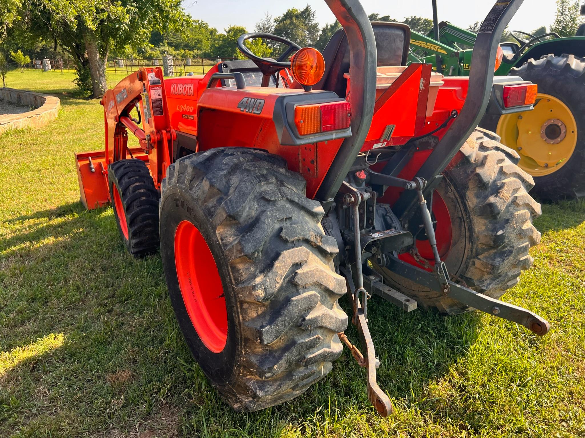 KUBOTA L3400 Tractor 8680 Mexia, TX