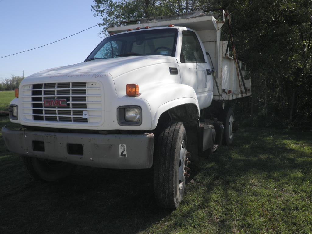 2000 GMC Dump Truck (Wrecked Bent Frame)