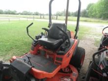 Kubota ZD326 O turn mower