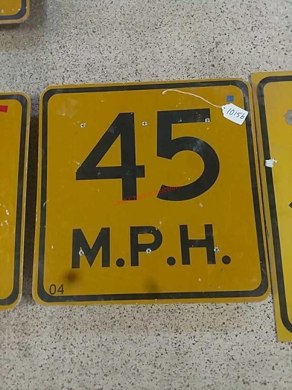 45 MPH Speed Limit Sign