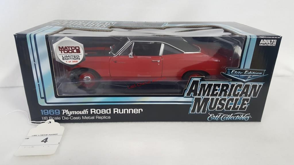 1969 Plymouth Road Runner 1:18 ERTL