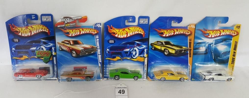 (5) Dodge Hot Wheels 1:64 (NIB )