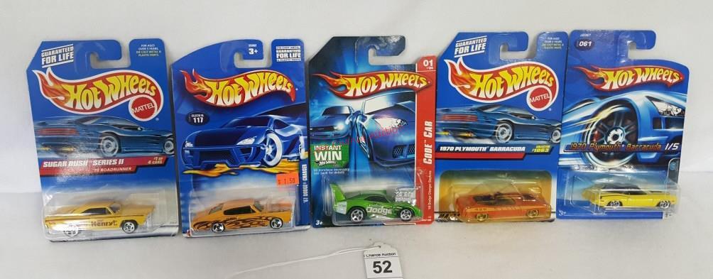 (5) Dodge Hot Wheels 1:64 (NIB )