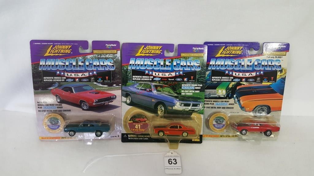 (6) Johnny Lightning Muscle Cars 1:64 (NIB )