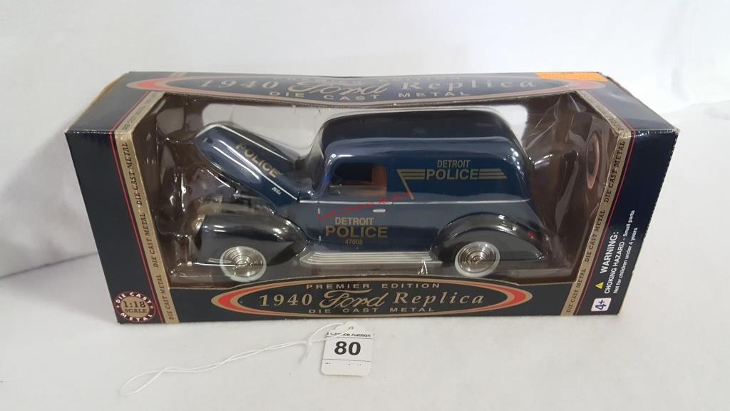 Detroit Police 1940 Ford Replica 1:18 (NIB )