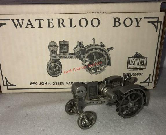 John Deere WATERLOO Boy "Pewter: