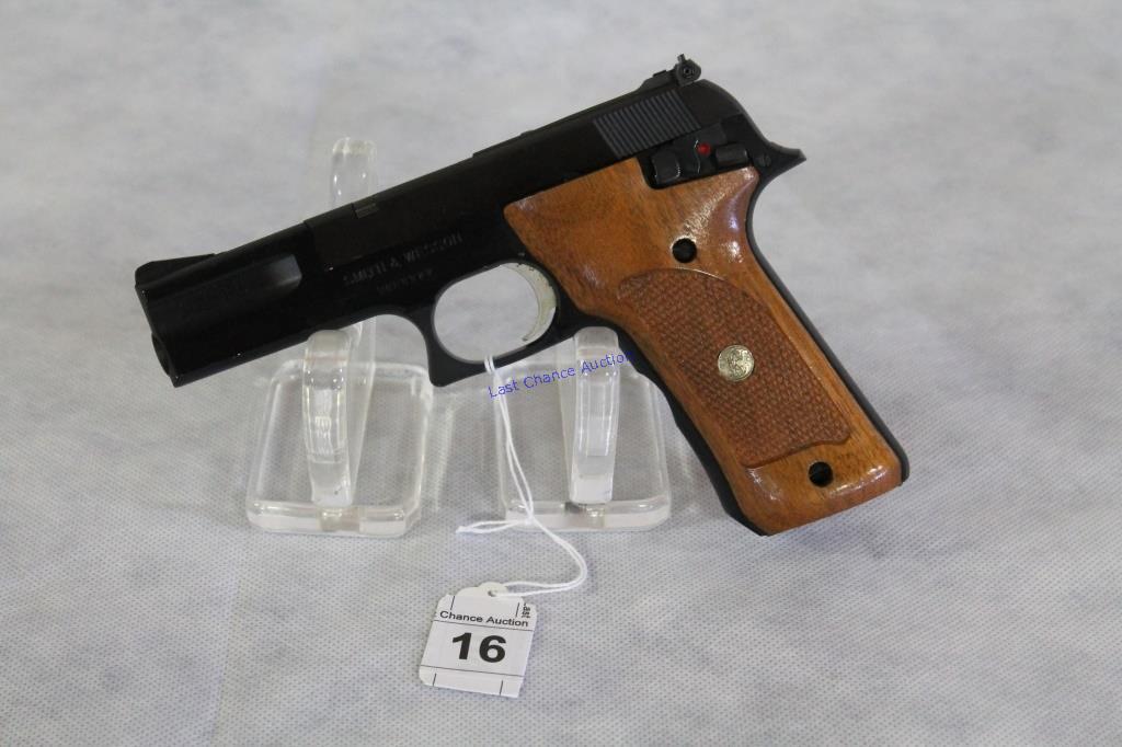 Smith & Wesson 422 .22 Pistol Used