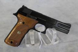 Smith & Wesson 422 .22 Pistol Used