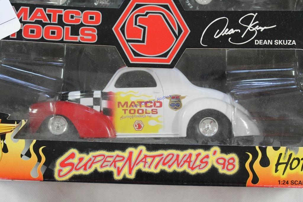 1:24 Scale Matco 98 Supernationals Cars