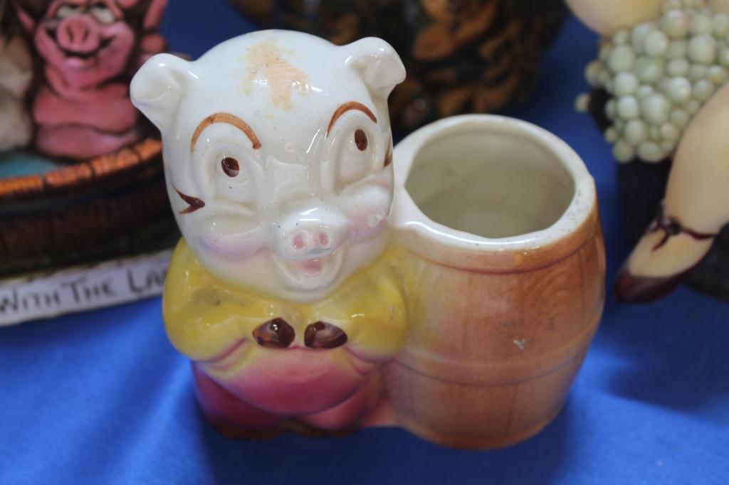 Lot of 4 Pig Decor