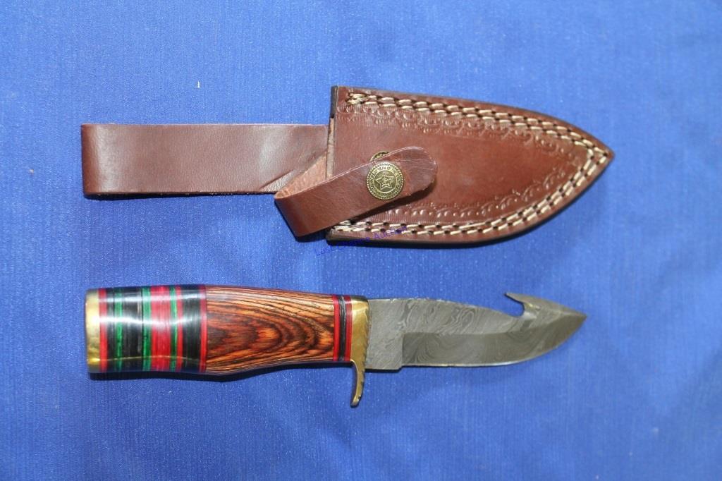 4 Inch Damascus Steel Blade w/ Wooden Handle