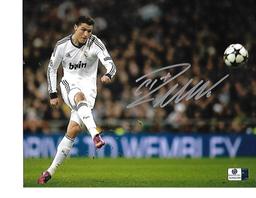 Christiano Ronaldo Real Madrid Autographed 8x10 White Jersey Photo w/GA coa