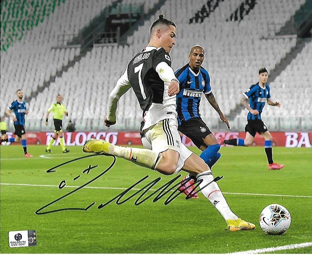 Christiano Ronaldo Juventas FC  Autographed 8x10 Photo w/GA coa