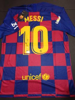 Lionel Messi F.C. Barcelona Autographed Nike 2019-20 Home Soccer Jersey GA coa