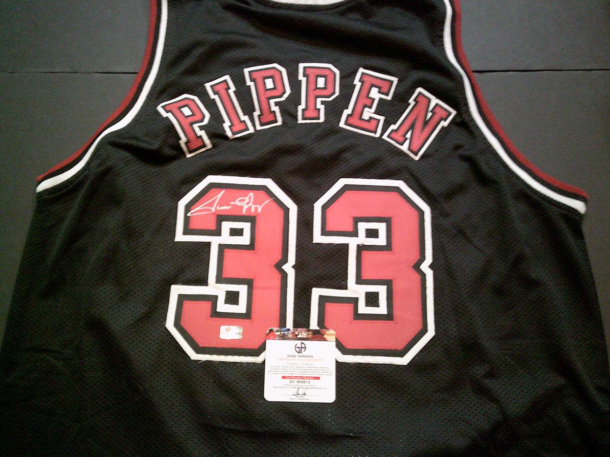 Scottie Pippen Chicago Bulls Autographed Custom Basketball Jersey GA coa