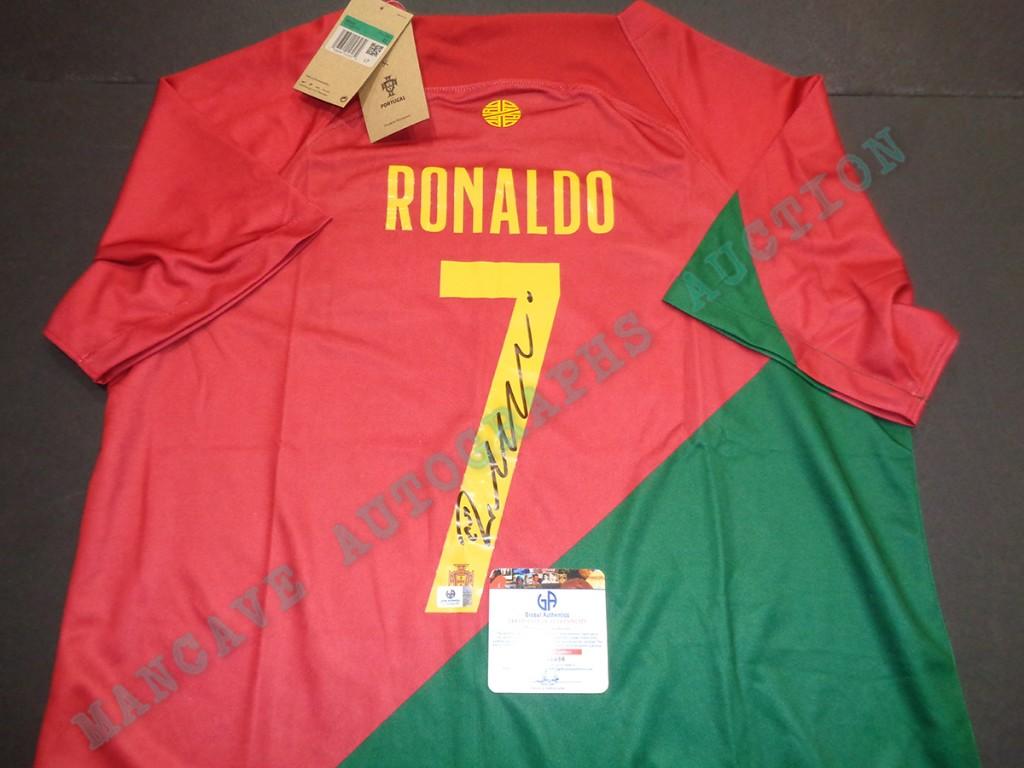 Cristiano Ronaldo Portugal Autographed Nike 2022-23 FIFA World Cup Soccer Jersey GA coa