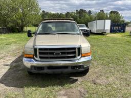 2000 Ford F250 Super Duty; 4 door