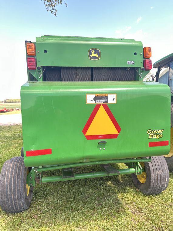 John Deere 458 megawide plus baler