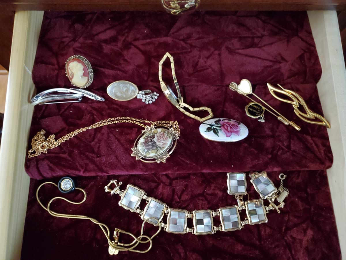 Jewelry Lot 4