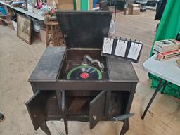 Antique Vitanola Talking Machine Will Play A Record