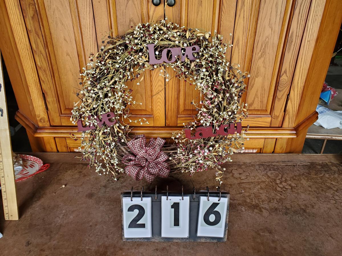 2 foot primitive wreath