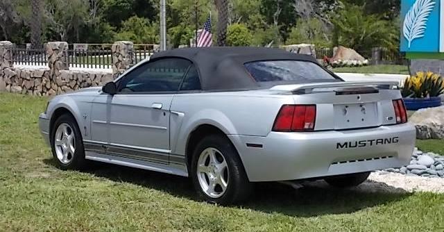 2003 Ford Mustang