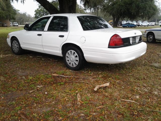 2008 Ford Crown Victoria Passenger Car, VIN # 2FAFP71V18X118943