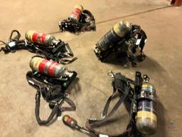 LOT CONSISTING OF BREATHING APPARATUSES AND TANKS