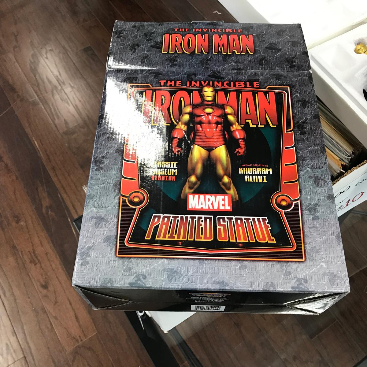 Iron Man Bowen Limited Edition Statue - Never displayed!  MINT!