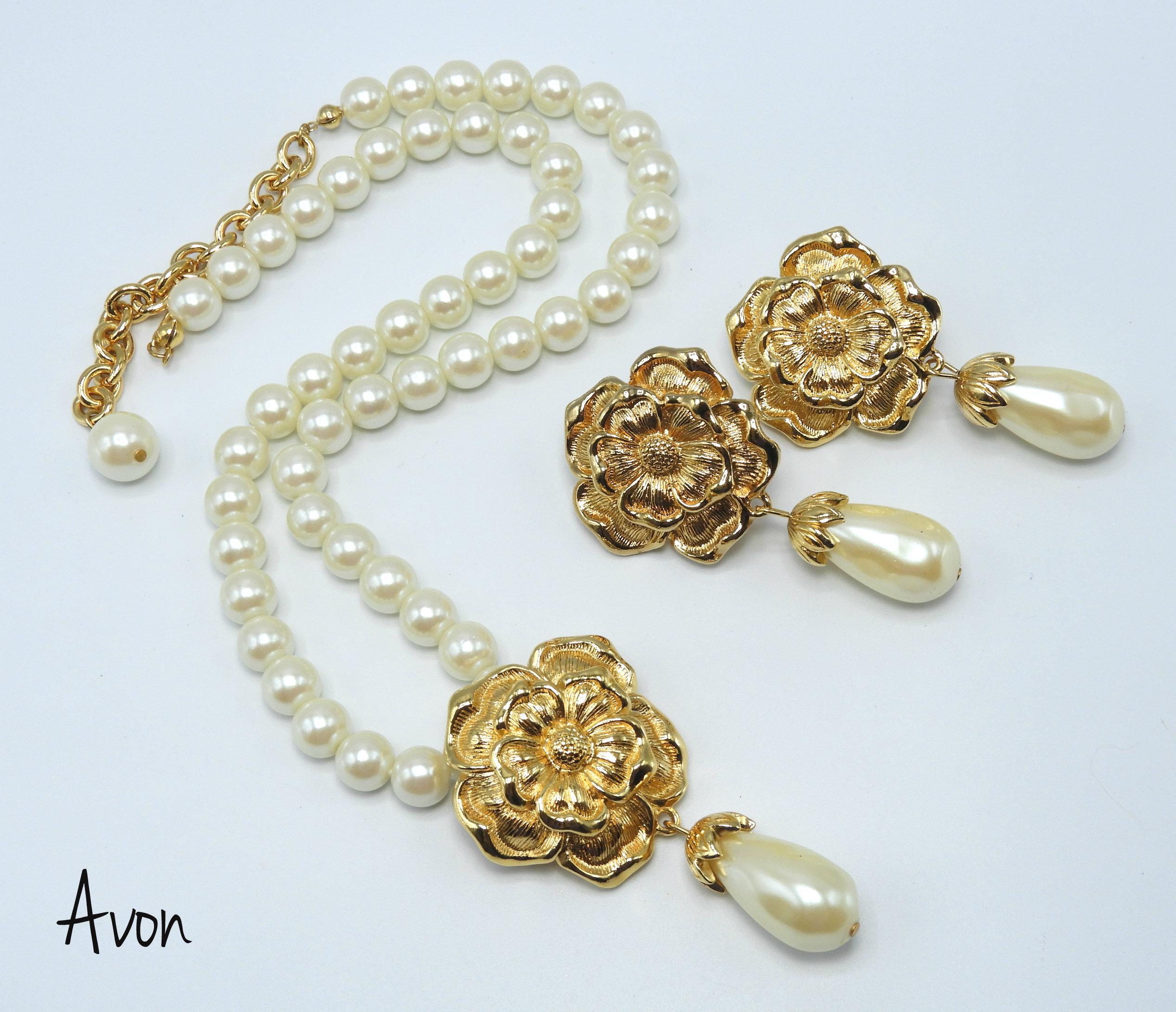 Vintage Avon Pearl Bead Drop Necklace and Earring Set