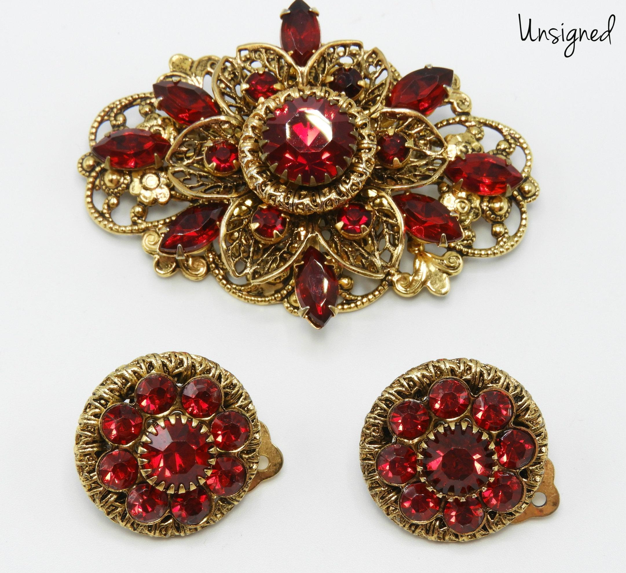 Vintage Red Rhinestone and Gold Tone Brooch and Earring Set