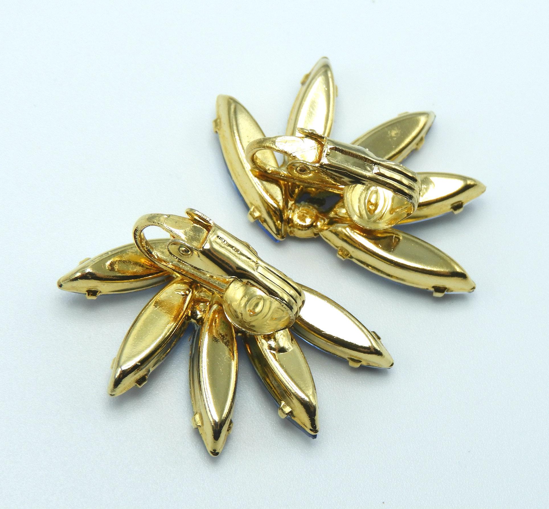 Vintage Juliana Style Flower Brooch and Earring Set