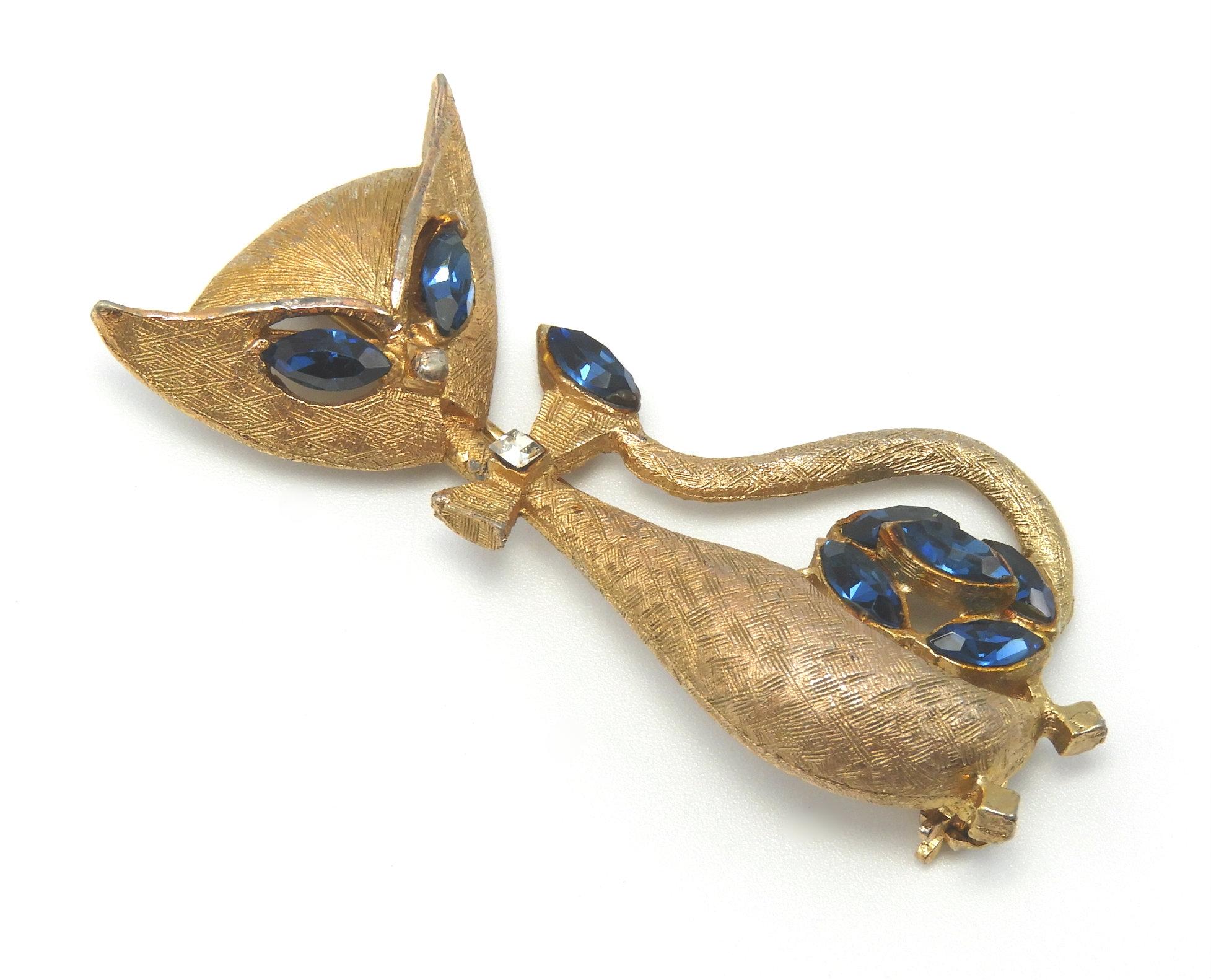 Vintage Kramer Siamese Cat Brooch