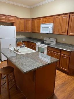 1 Bedroom, 1 Bath Condo-4427 Legends Way, Maryville, TN