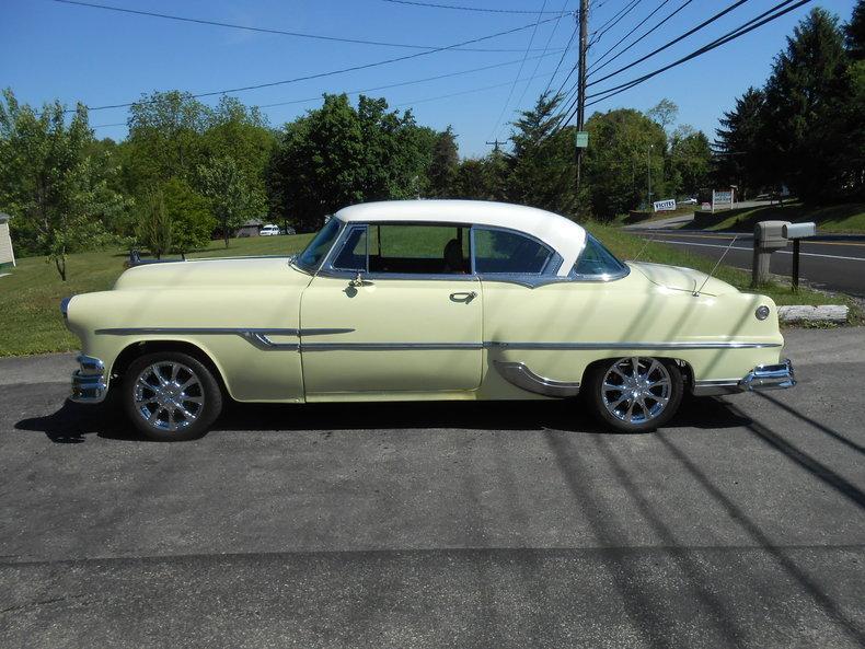 1953 Pontiac Chieftain