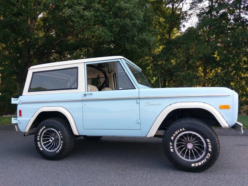 1977 Ford Bronco Wagon