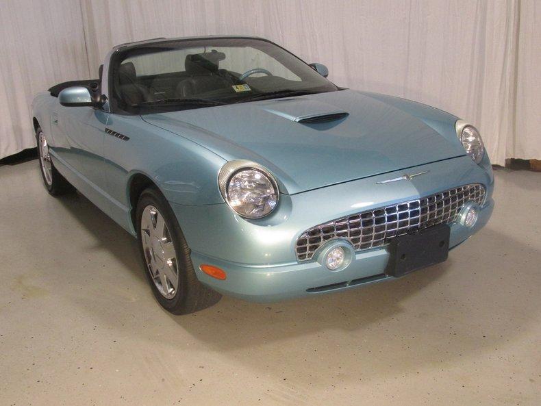 2002 Ford Thunderbird