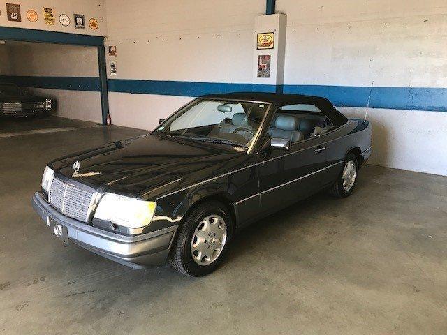 1995 Mercedes-Benz E320 Cabriolet